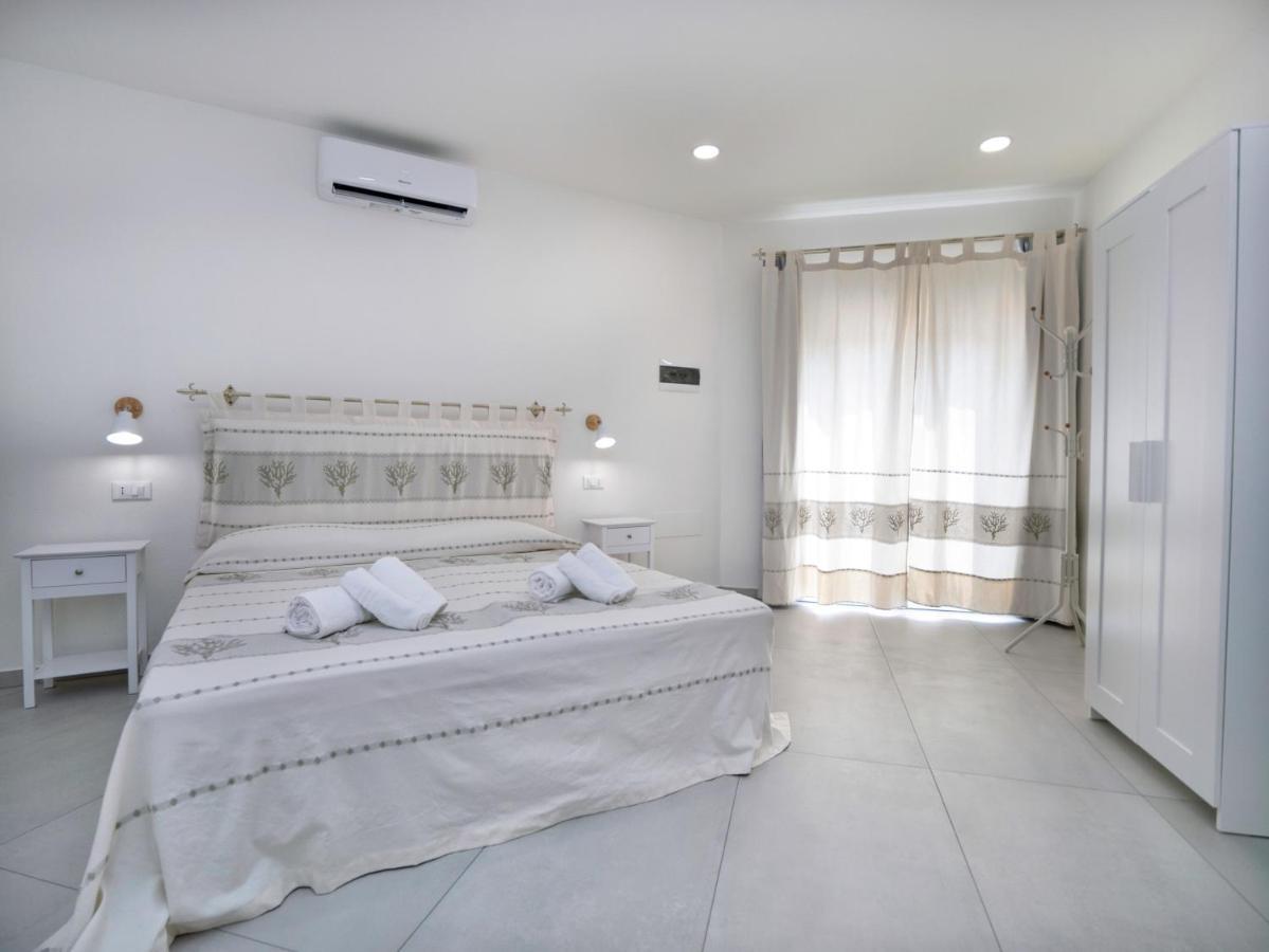 Aldo Moro Rooms Ольбія Екстер'єр фото