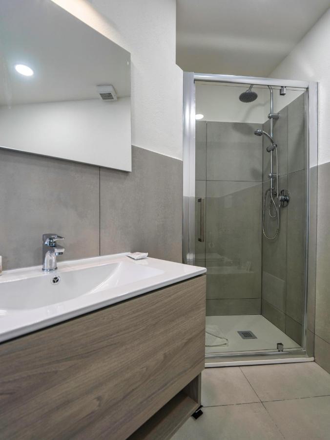 Aldo Moro Rooms Ольбія Екстер'єр фото